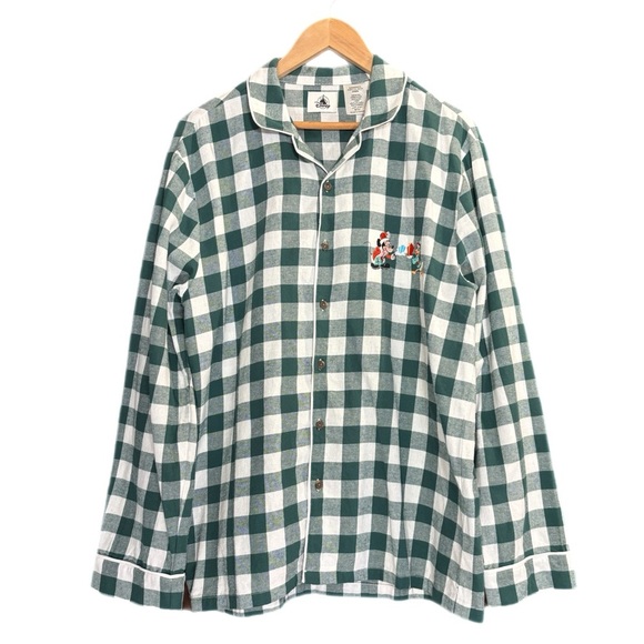 Disney green & white checked flannel pajama set w/ Christmas scene embroidery - Picture 2 of 7